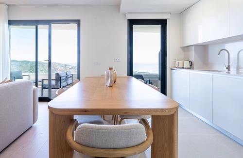 Rincon de la Victoria Apartment | Bali Vista Contemporary Three-Bedroom Apartment with Pool & Gym close to Malaga