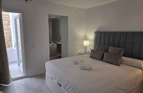 Carratraca House | BANDERAS & SPA ESTUDIO HIDROMASSAGE VERA (CAMINITO DEL REY/MASSAGE ON REQUEST)