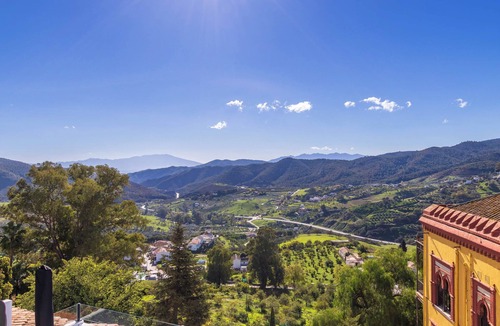 Carratraca Apartment | BANDERAS & SPA HIDROMASSAGE MAYA(CAMINITO DEL REY/MASSAGE ON REQUEST)