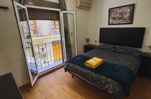 Centro - Sagrario Hostel | Barbieri Granada Pensión