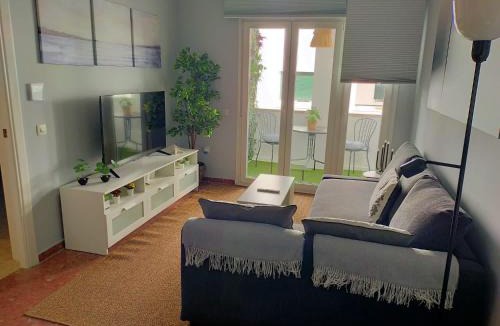 El Puerto de Santa Maria Apartment | BASTINAZO ALOHADREAM - PREMIUM - La mejor ubicación con Aire Acondicionado, Insonorización, Terraza y Equipamiento en El Puerto de Santa María - Grupo de solo menores de 25 no aceptados salvo fianza adicional