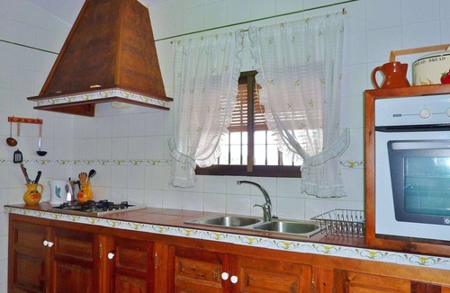 Antequera Cottage | Belvilla by OYO El Trigal