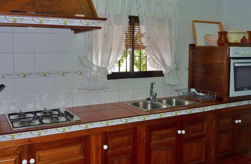 Antequera Cottage | Belvilla by OYO El Trigal