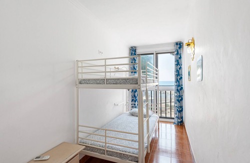 Las Acacias Apartment | Beach Apartment in Malaga with Sea View, Terrace & Wi-Fi