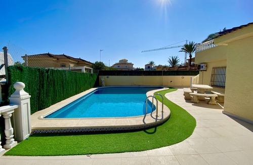 La Zenia Villa | Beach villa with private pool on ocean front Air con WIFI La Zenia beach