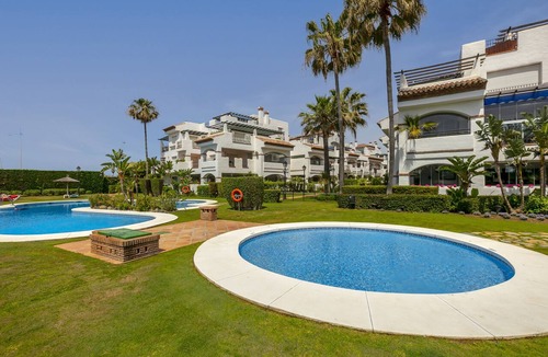San Pedro de Alcantara Apartment | Beachfront penthouse apartment overlooking the Mediterranean sea!
