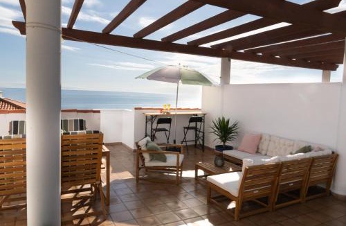 Puerto de la Duquesa Apartment | Beachfront Apartment with Rooftop Terrace - Manilva - La Duquesa