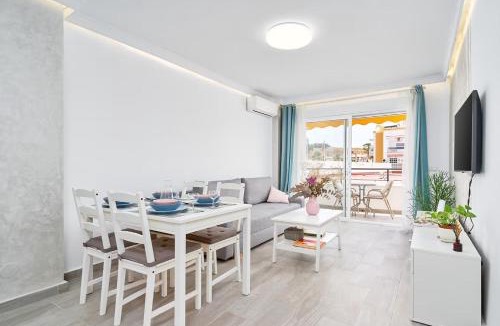 Caleta de Velez Apartment | Beachside Bliss Pool & Tennis near Málaga