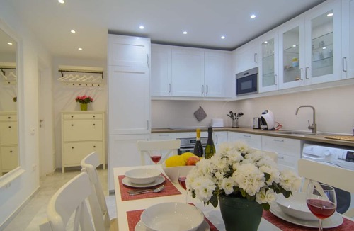 Fuengirola Apartment | Beachside Luxury 3-Bed Apartment with Rooftop Pool & Sea Views
