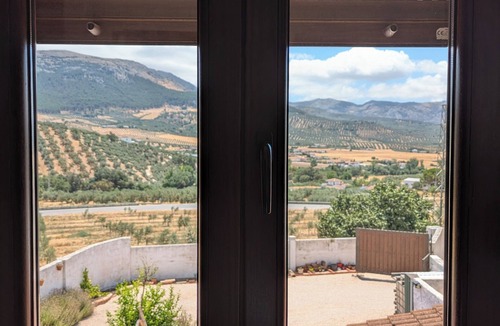 Villanueva del Trabuco Apartment | Beautiful studios with mountain views