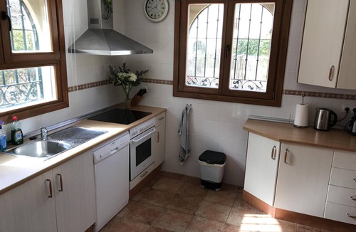 Costa Esuri House | Beautiful 3 Bedroom 2 Bathroom Town House In a Private Gated Complex & Free WiFi