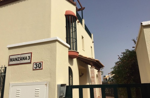 Costa Esuri House | Beautiful 3 Bedroom 2 Bathroom Town House In a Private Gated Complex & Free WiFi