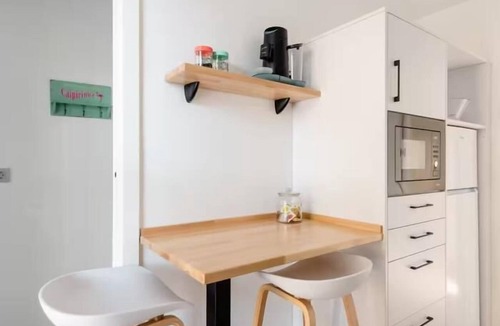 Genil Apartment | Beautiful apartment in the center of Granada with free parking