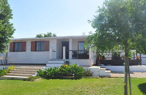 Conil de la Frontera Ski Chalet | Beautiful 3 bedroom house with stunning views