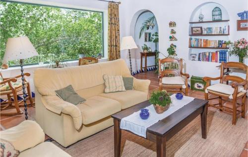 Vallejas House | Beautiful Home In Arcos De La Frontera
