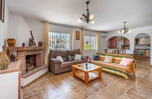 Archez House | Beautiful home in árchez