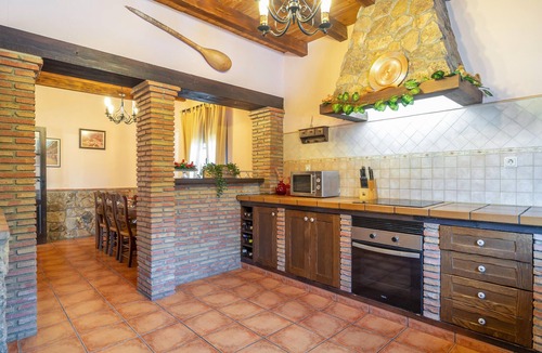 Arriate House | Beautiful home in Arriate