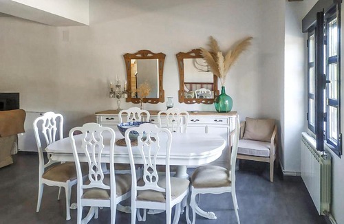 Alcala la Real House | Beautiful Home In Alcala La Real