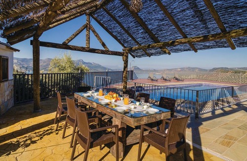 Iznajar House | Beautiful home in Iznájar