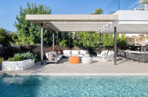 New Golden Mile Villa | Beautiful Modern Villa 10 minutes from Marbella