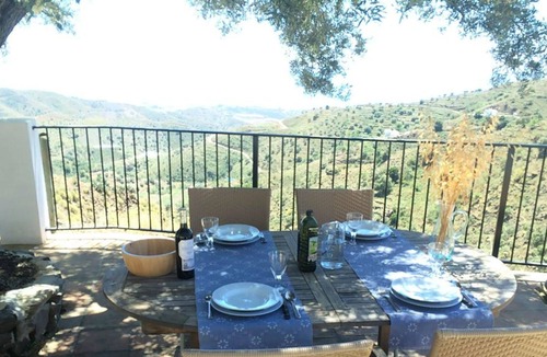 Sayalonga Villa | beautiful modern villa sea view in Sayalonga