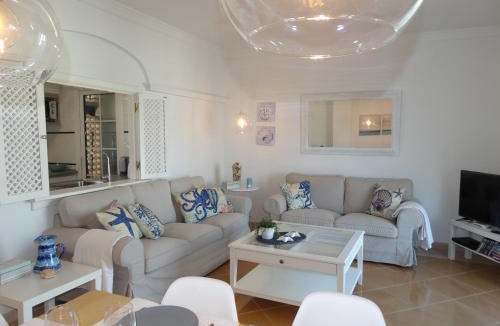 Punta del Moral Apartment | Beautiful penthouse with ocean and marina views