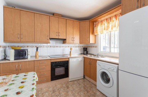 Torrox House | Beautiful Vacation Home “Villa Benama”, with Mountain and Sea View