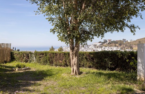 Torrox House | Beautiful Vacation Home “Villa Benama”, with Mountain and Sea View