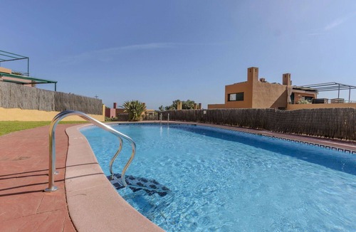 Tamarit House | Beautiful villa for 6 guests with A/C, pool, WIFI, TV and terrace