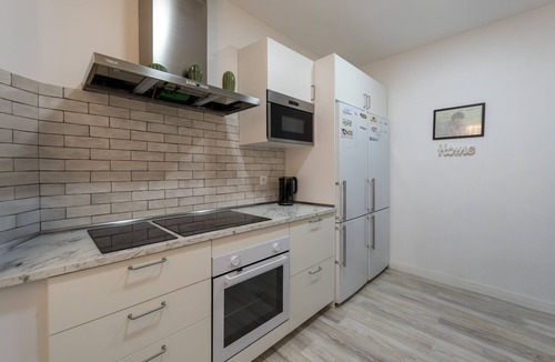 Centro Bed & Breakfast | Berlin: room with comfort and shared areas Gran Via-Madrid