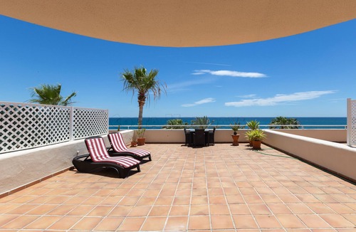 Buenas Noches Apartment | Bermuda Beach 52 apartment sea view
