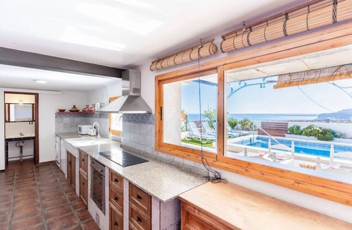 Almeria Villa | Blue House| Pool| Art| BBQ| Peace| Relax
