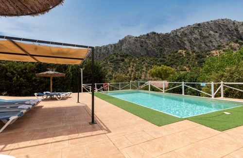 Benaojan House | Bodega Ciprés Benaoján by Ruralidays