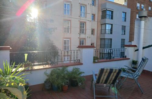 Capuchinos House | Bonitas habitaciones con aire acondicionado y terraza en casa residencial cercana al centro histórico de Málaga