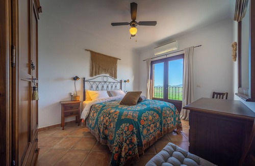 Teba Bed & Breakfast | Boutique B&B Casa La Calera 15+/Caminito del Rey-15 min/Ronda-25 min/Town-5 min