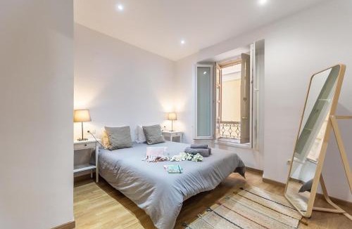 Malaga Historic Centre Apartment | Boutique Downtown Apartment by TuriVida