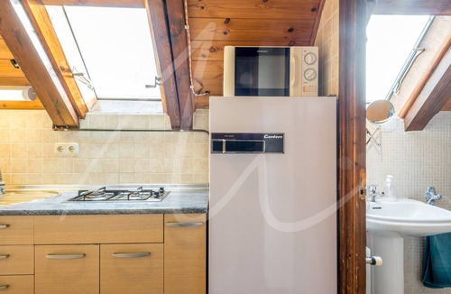 Garos Apartment | Brahets
