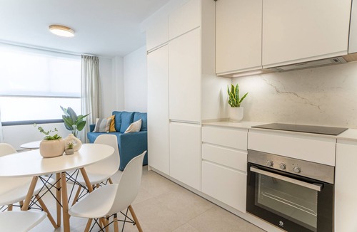 Capuchinos Apartment | Brand New · Modern Comfort in Málaga by VGC