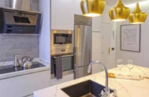 Moncloa - Arguelles Apartment | Breathtaking 4-Bedroom Luxury Apartment in the Heart of Madrid
