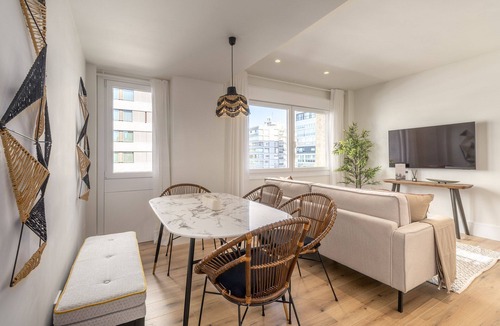 Hispanoamerica Apartment | Bright 2-Bed Apartment Near Santiago Bernabéu