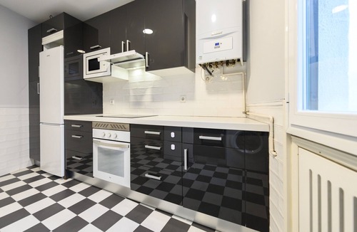 Moncloa - Arguelles Apartment | Bright 2-bedroom flat with balconies in the centre of Madrid FER54D