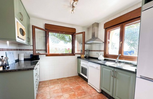 Costa Esuri Ski Chalet | Bright 3-Bedroom Townhouse Las Lomas BAU01