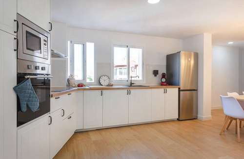 La Goleta Apartment | Bright and well-equipped apartment in the center
