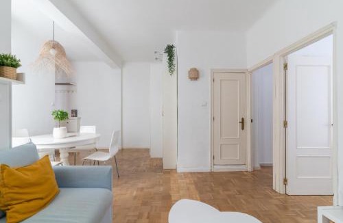 Arganzuela Apartment | Bright apartment-2Bedrooms 1Bathroom-Delicias