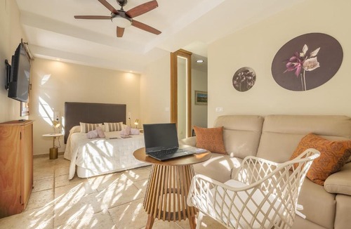 Beiro Apartment | Bright Breather - El Laurel