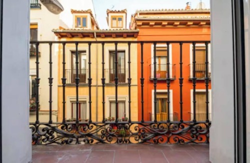 Rivas-Vaciamadrid Apartment | Bright Designer Apartment Near Gran Vía & Plaza de España 3 Bedrooms