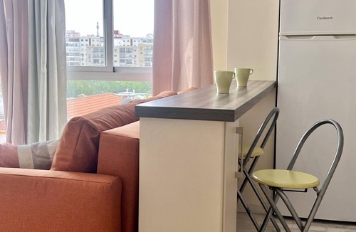 Bailen-Miraflores Apartment | Bright Penthouse with Terrace and Wi-Fi in Malaga