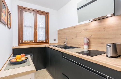 Beiro Apartment | Bright studio in Granada with private terrace