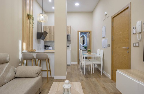 Cadiz Apartment | "Brisas de Cádiz 1" Apartment with Wi-Fi and Air Conditioning