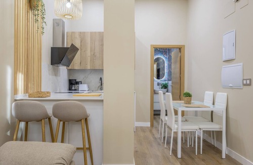 Cadiz Apartment | "Brisas de Cádiz 1" Apartment with Wi-Fi and Air Conditioning